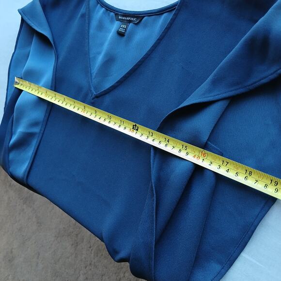 Banana Republic SS Flutter VE Preppy Navy Blouse XXS blue office V-neck - Picture 7 of 10